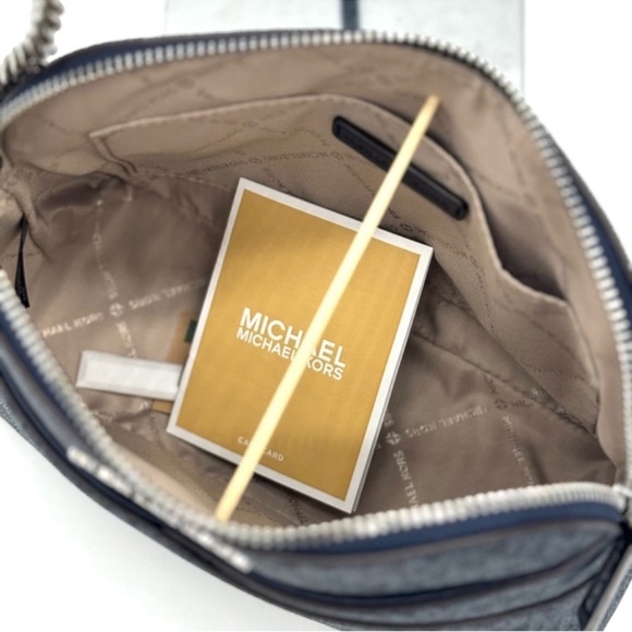 Michael Kors Medium Dome Jet Set Travel Xbody Bag Admiral Navy Blue - Picture 9 of 11